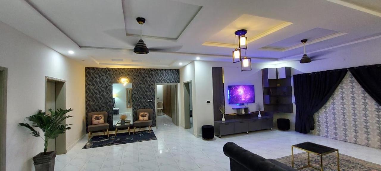 Velvet Vibes Villa Near Islamabad Airport Dhok Sandemar Luaran gambar